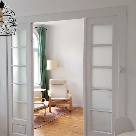 Appartamento Old Town Apartament Targoviste Esterno foto