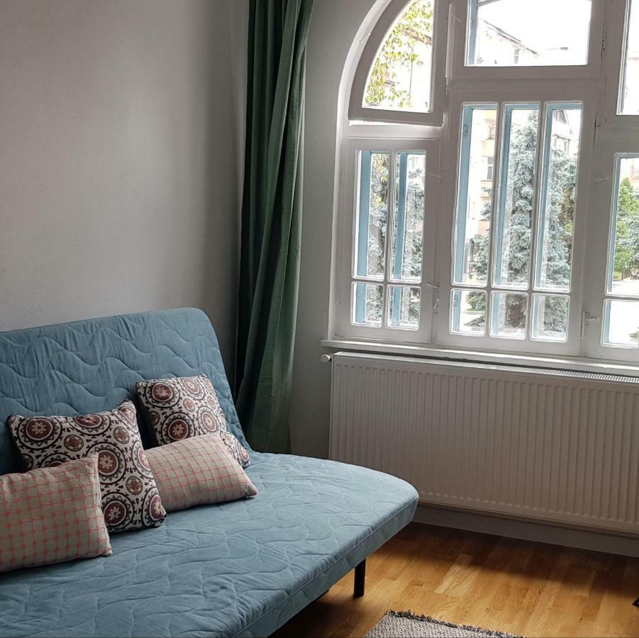 Appartamento Old Town Apartament Targoviste Esterno foto
