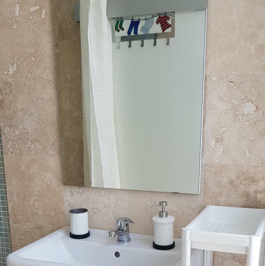 Appartamento Old Town Apartament Targoviste Esterno foto