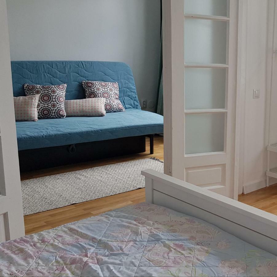 Appartamento Old Town Apartament Targoviste Esterno foto